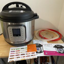 Insta Pot Duo Nova 8qt (MOVING SALE)