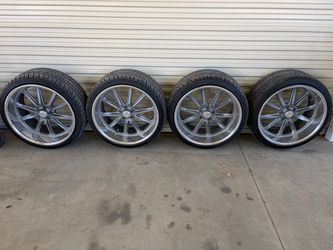 22x11 us mags 5x127 like new