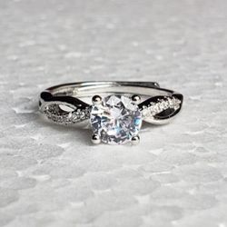 Moissanite Ring 