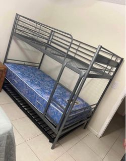 Bunk bed