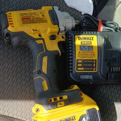 Dewalt Wrench 1/2 Impact Baterie Charger