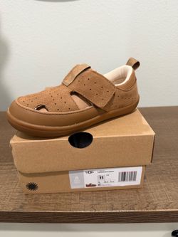 UGG Toddler Adventurer Sandal Size 11