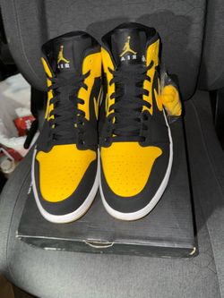 Air Jordan 1 Mid Black Yellow Sneakers