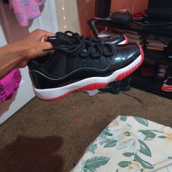Jordan 11 Low Breds