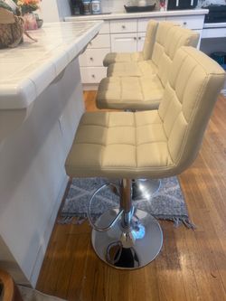 Set of 4 Bar Stools