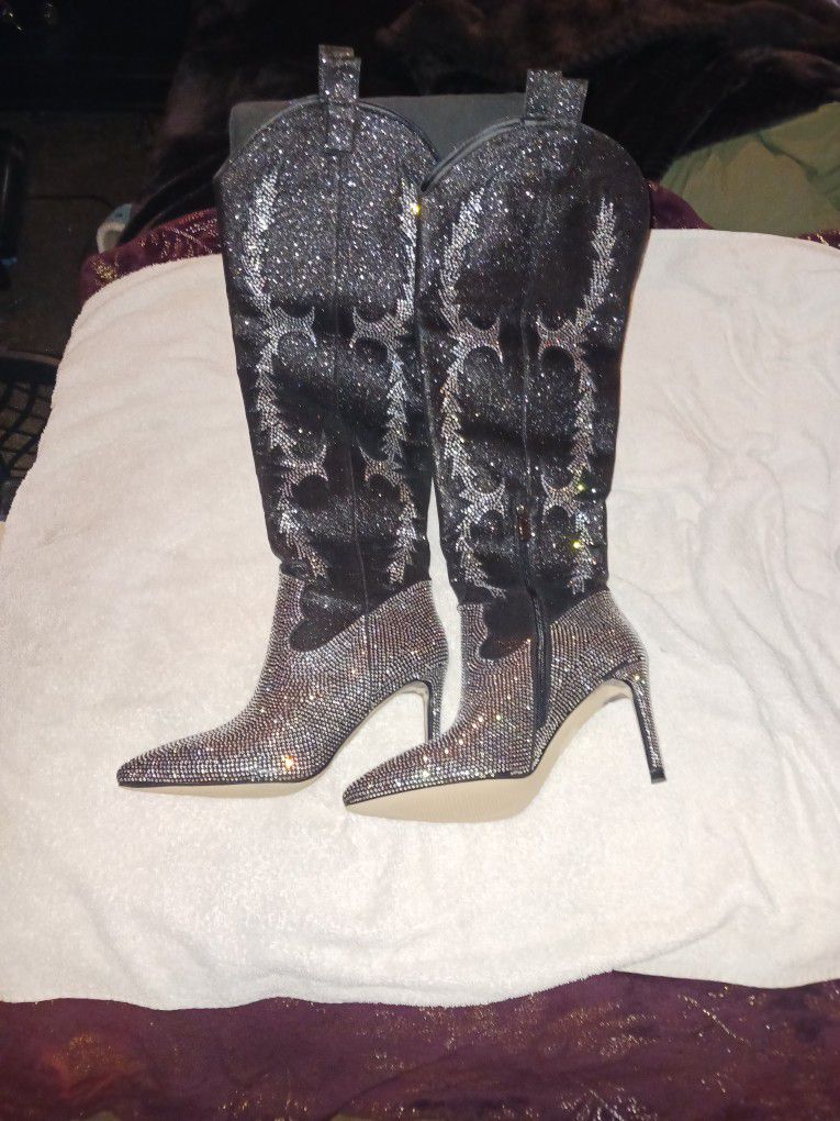VERY SEXY  WESTERN STYLE THIGH HI BOOTS 