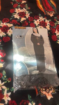 Nun costume