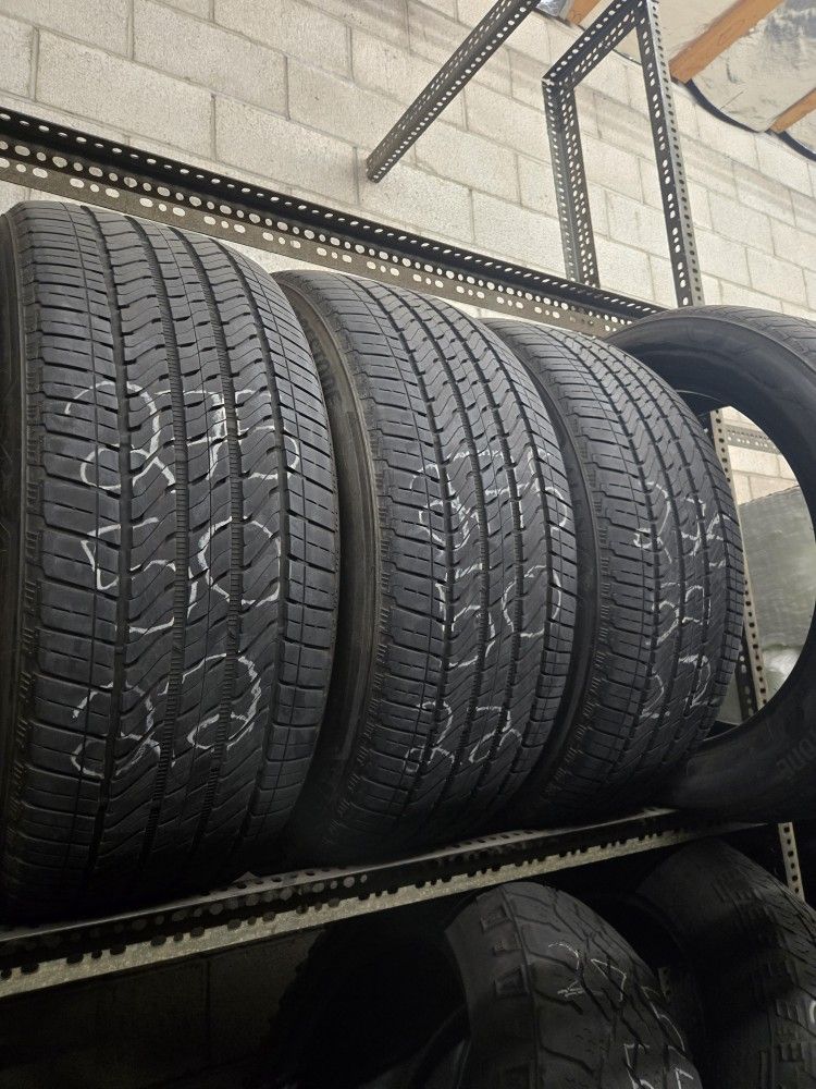 Set. Tires. 275. 50. 22. Bridgestone
