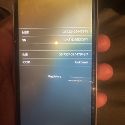 iPhone XR White – Unlocked – Camera Issue – Read