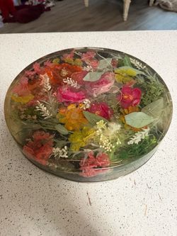 Resin Lazy Susan with preserved flowers– Floral Keepsake Display tray 14in