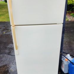 Maytag Refrigerator 