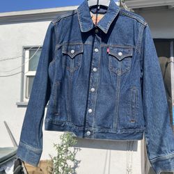 Levi’s Jean Jacket - Women Size Large