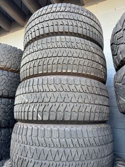 245/50r18 Bridgestone tires en excelentes condiciones de vida las 4