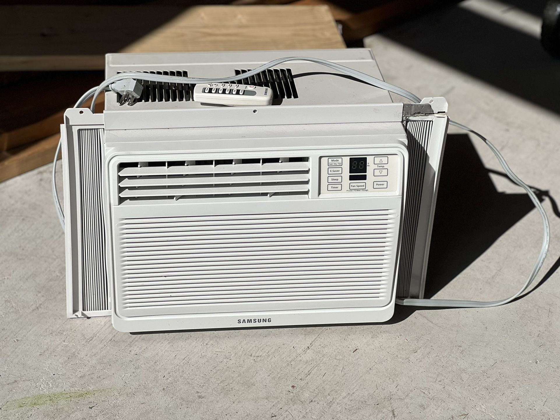 Samsung Window Air Conditioner w/ Remote