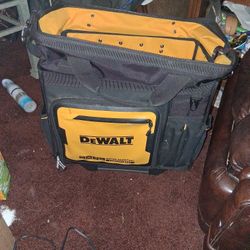 l eighteen inch rolling bag brand new dwelt