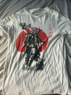 Mandalorian T-shirt - Men's Medium