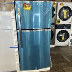 Frigidaire Top Freezer Refrigerator (Take It Home In Payments/Llevalo A Casa En Pagos) Read Description