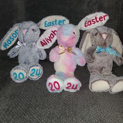 Personalized Easter Bunnies!  🐰 🐣 🐣 