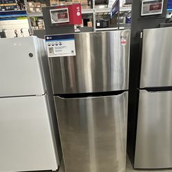 BRAND NEW STAINLESS REFRIGERATOR