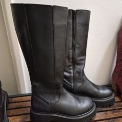 Steve Madden Boots Size 7