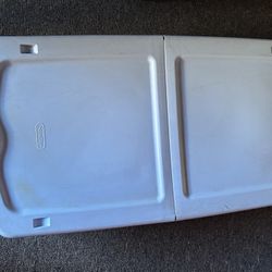 Sterilite Blue Bin on Wheels 