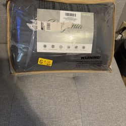 Queen Comforter 