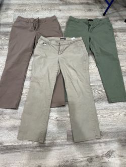 Lee & Banana Republic Woman’s  Pants bundle $10