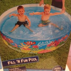 New Kiddie Pools Fill and fun clown fish- 
6'x6'x15"
$10
