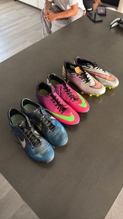 rare nike men cleats