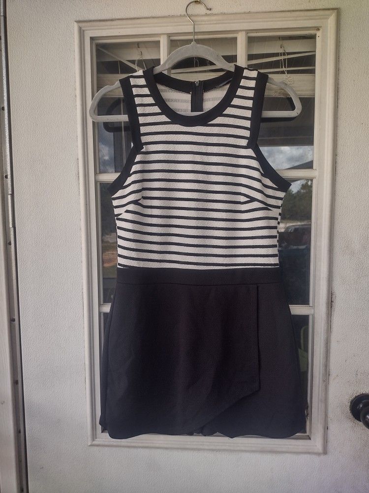 Soprano One piece romper size L