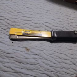 Stanley Heavy Duty Sharpshooter Hammer Tacker PHT-150