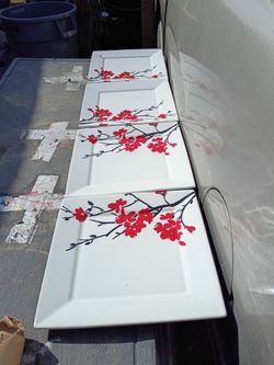 4 platos de porcelana