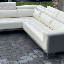Sectional Sofa/Couch - White - Leather - Delivery Available 🚛