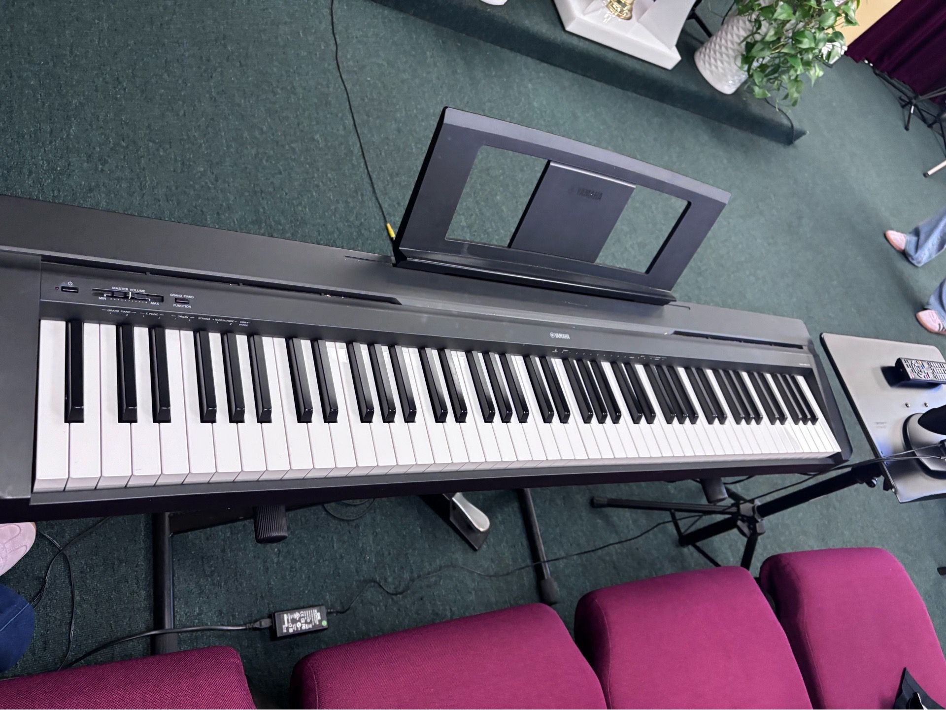 Yamaha keyboard synth