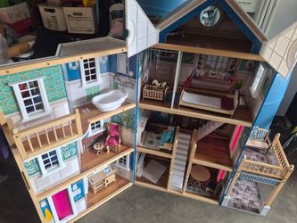 Kidkraft dollhouse