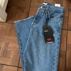New Levi’s Wedgie Size 26