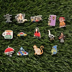FRIENDS Croc Charms