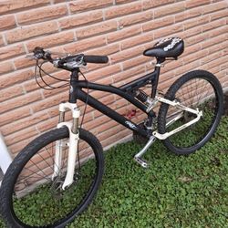 Mongoose Tech 4 Mountain Bike 24 Speed 26"Wheels