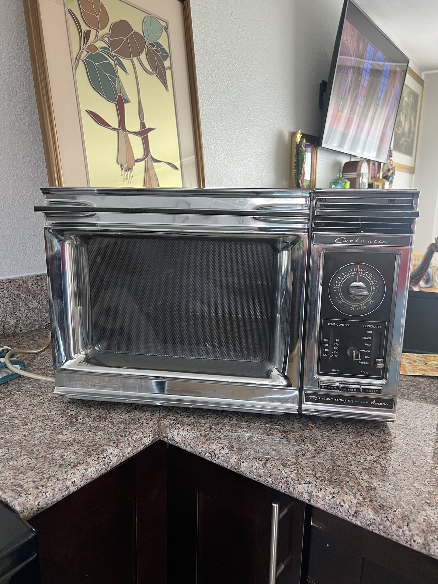 VINTAGE CHROME AMANA RADARANGE COOKMATIC RR-7D MICROWAVE OVEN