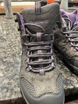 Bear paw Women Size 6 Hiking Boots