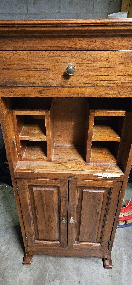 Clasic Pantry Cabinet