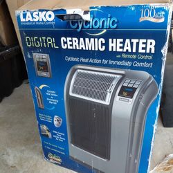 Lasko Cyclonic Digital Ceramic Heater w/ Remote 