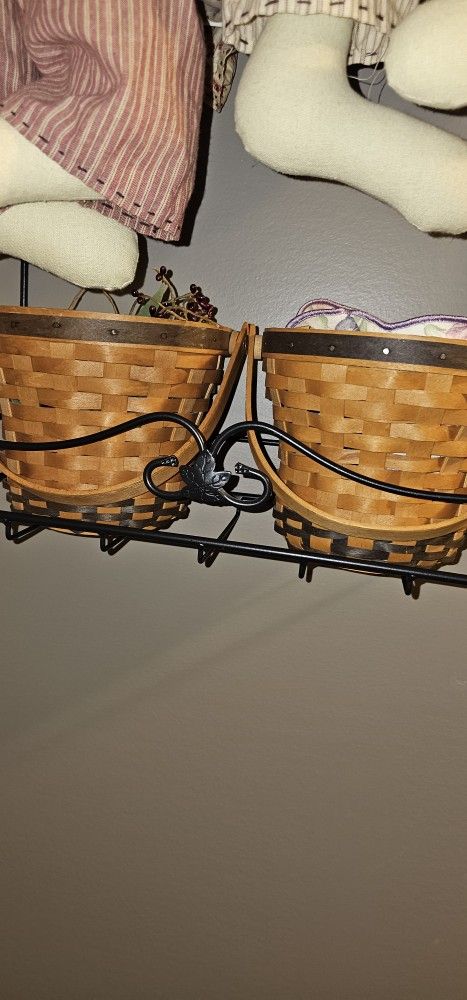 Set Of 2 Longaberger Baskets One With A Liner