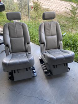 2007 And Up Tahoe Captain's Seats 
