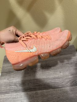 Nike Air VaporMax Flyknit Crimson Pulse