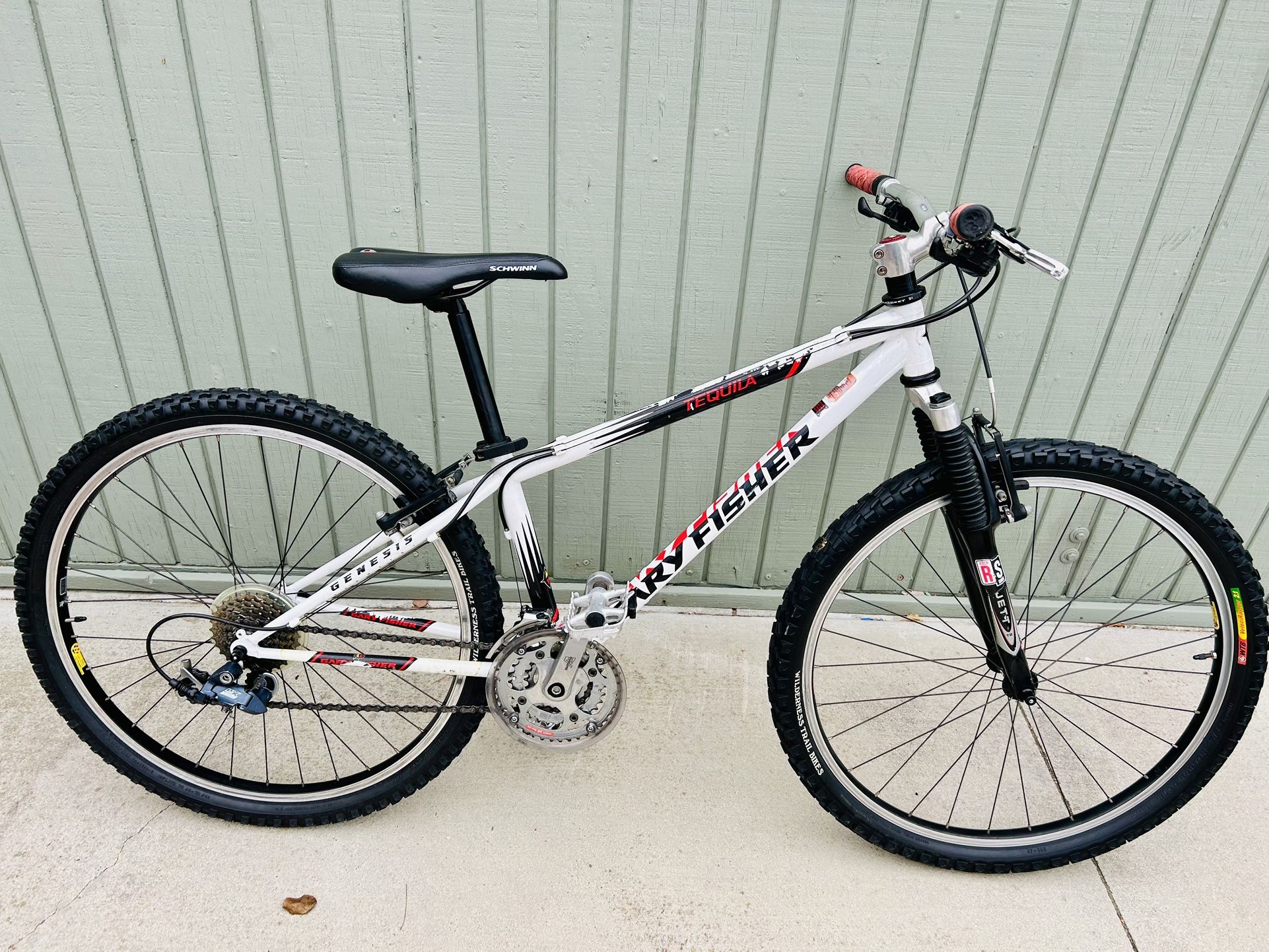 13” Men’s Trek Mountain Bike (fits 5’0”- 5’5”) 