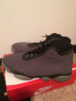 AIR JORDAN HORIZON SIZE 11