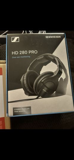Sennheiser HD 280 PRO Closed Back Around Ear Professional Headphones