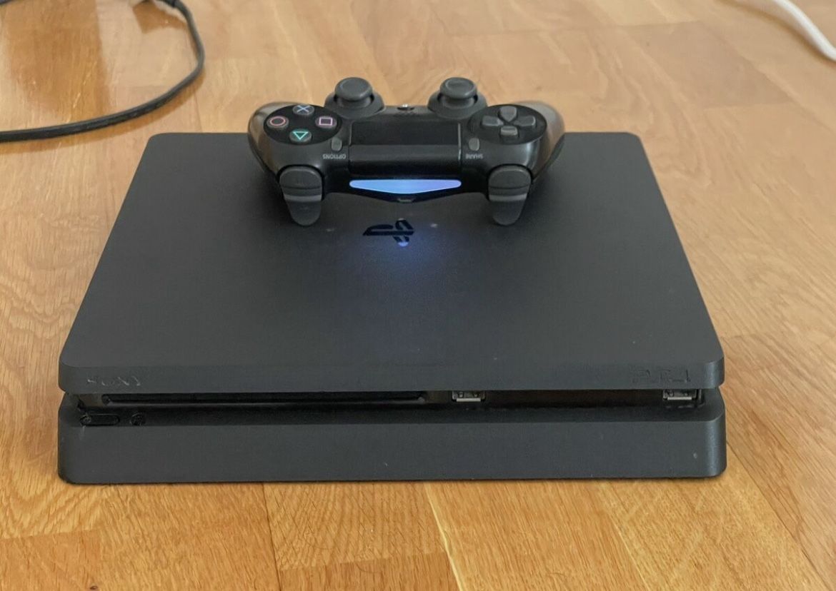 PS4 Slim