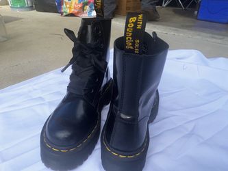 Women’s doc martens
